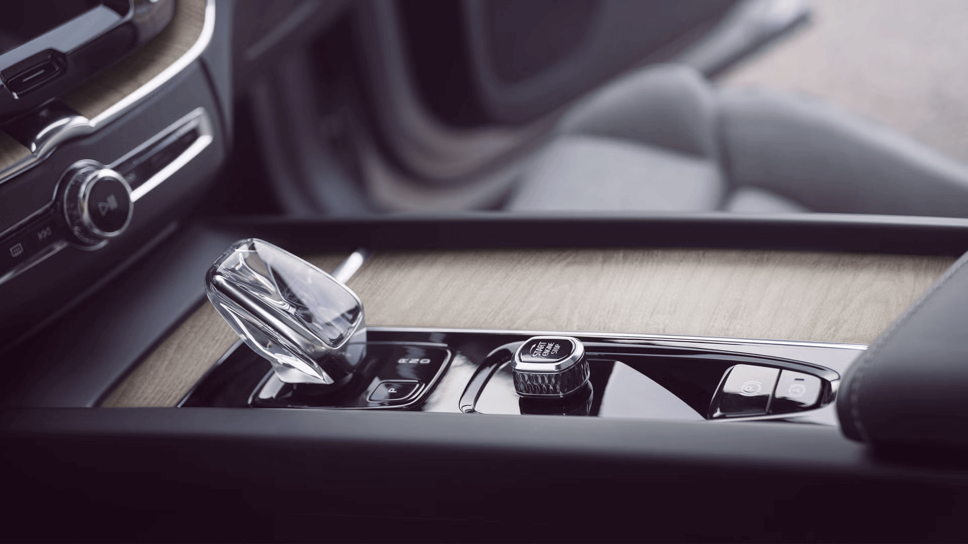XC60 Recharge 2025 - 7
